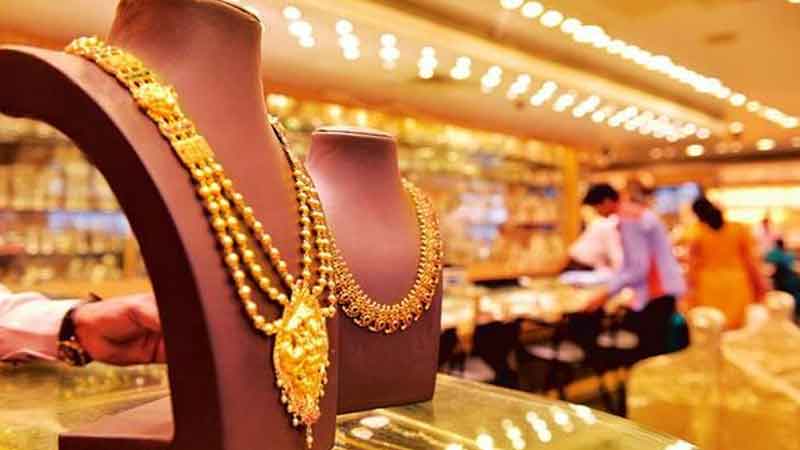 Gold shines down to Rs 7425 Up to 10 grams has become cheaper