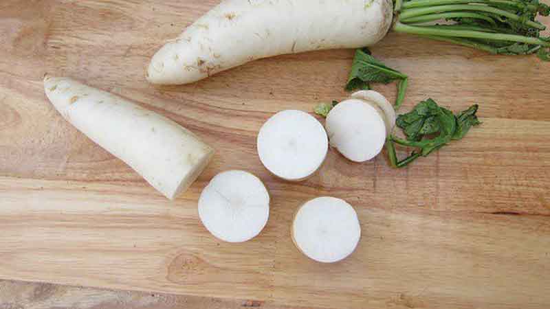 Immunity increases by eating radish it has so many benefits