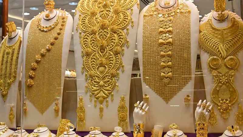 The fall did not stop gold became cheaper by Rs 8750 silver fell by Rs 2600